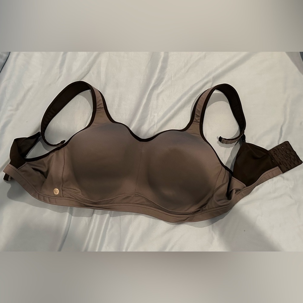 Women’s Livi active sports bra size 44DDD